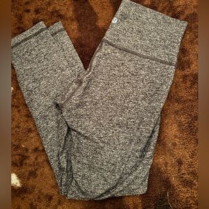 Lululemon wonder under